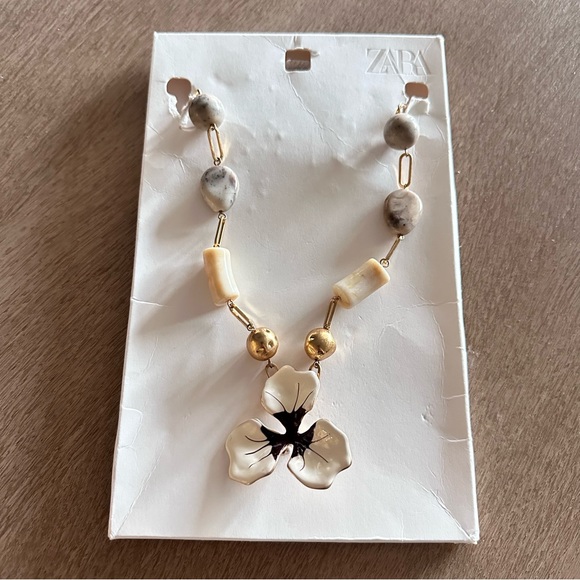 Zara Stone Necklace with Flower Charm - Picture 2 of 7